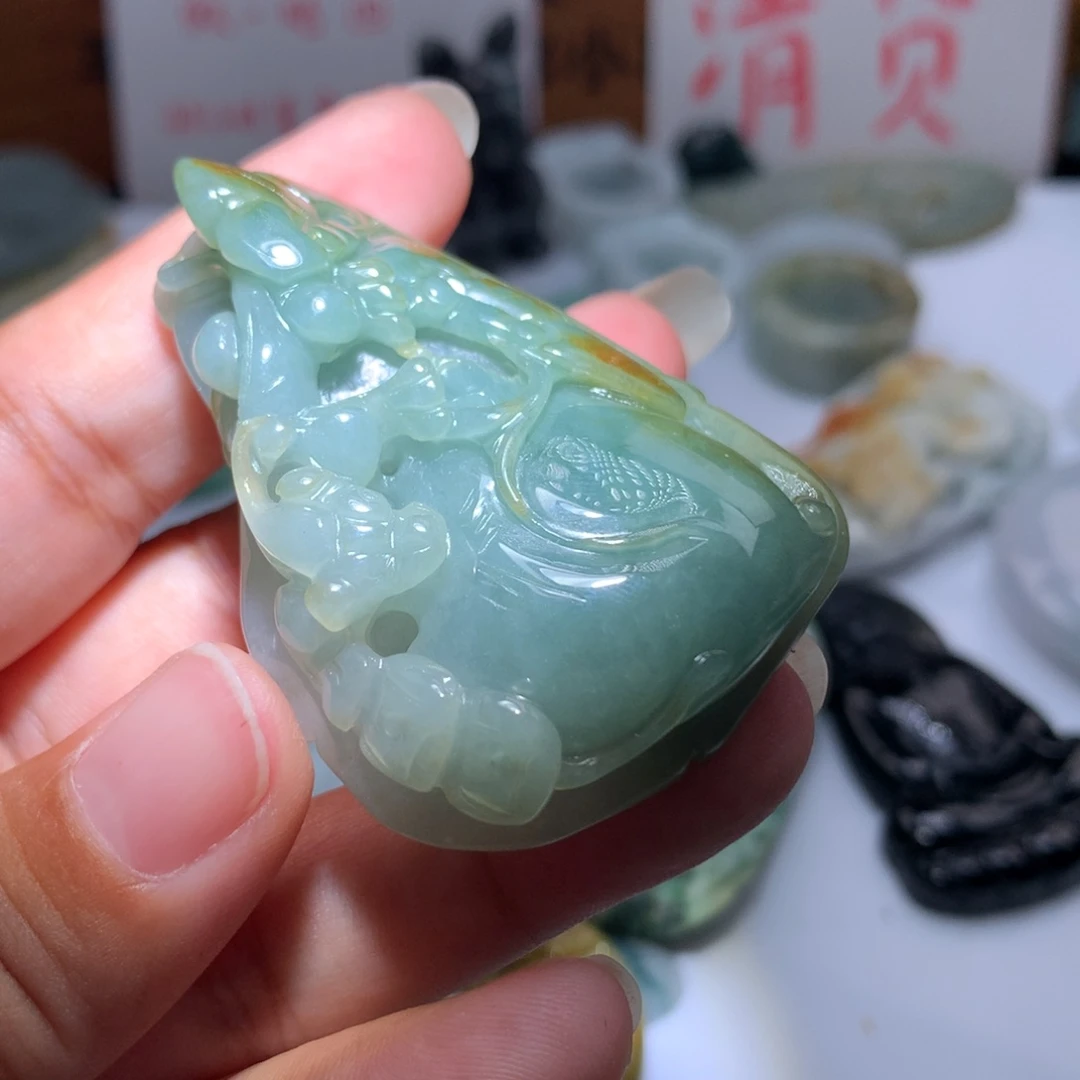 翡翠未镶嵌颈饰保真天然A货翡翠