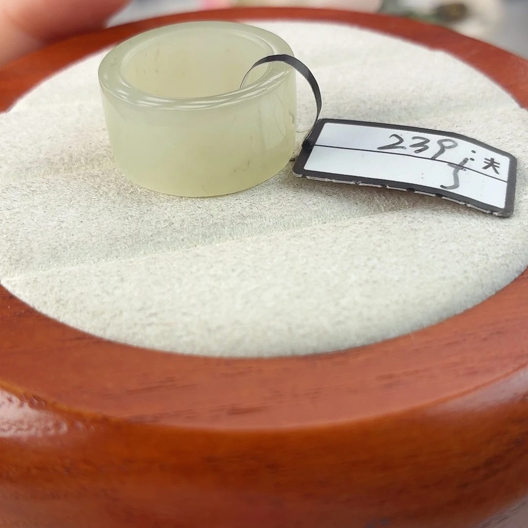 和田玉未镶嵌戒指r38飘糖花直切16.5