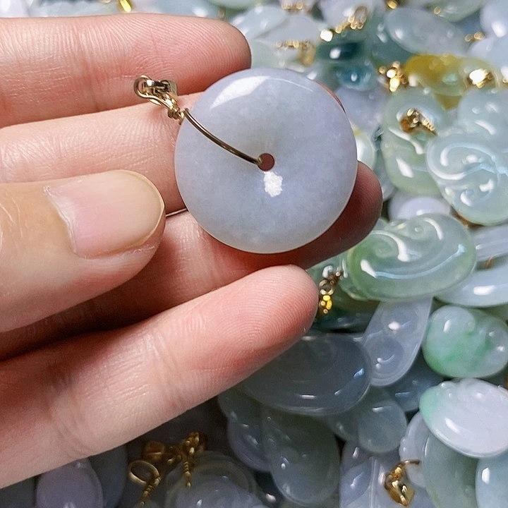 翡翠未镶嵌颈饰天然A货翡翠