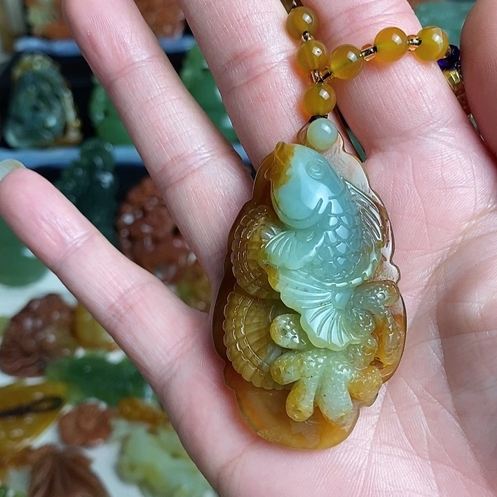 未镶嵌蛇纹石玉颈饰