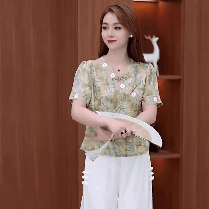 新中式2025夏季洋气优雅小衫斜襟盘扣显瘦减龄短袖碎花旗袍上衣