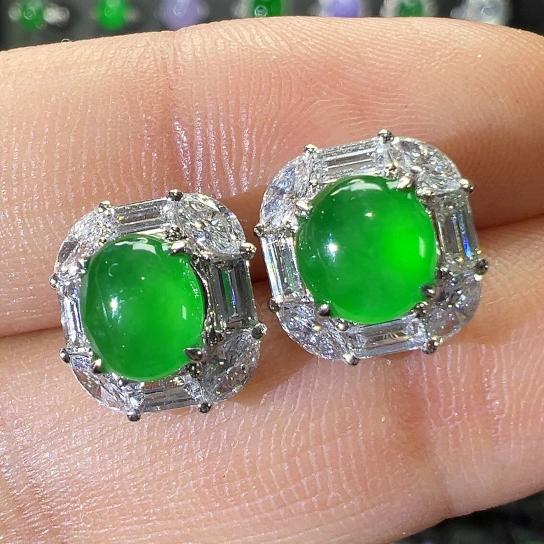 翡翠18K金镶嵌耳饰高冰起光黄阳绿蛋面