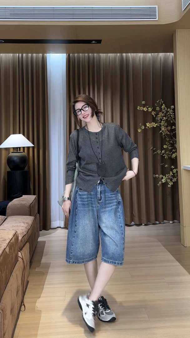 月月不吃鱼2025春夏小众设计极简风宽松百搭长袖针织衫 2504C1681