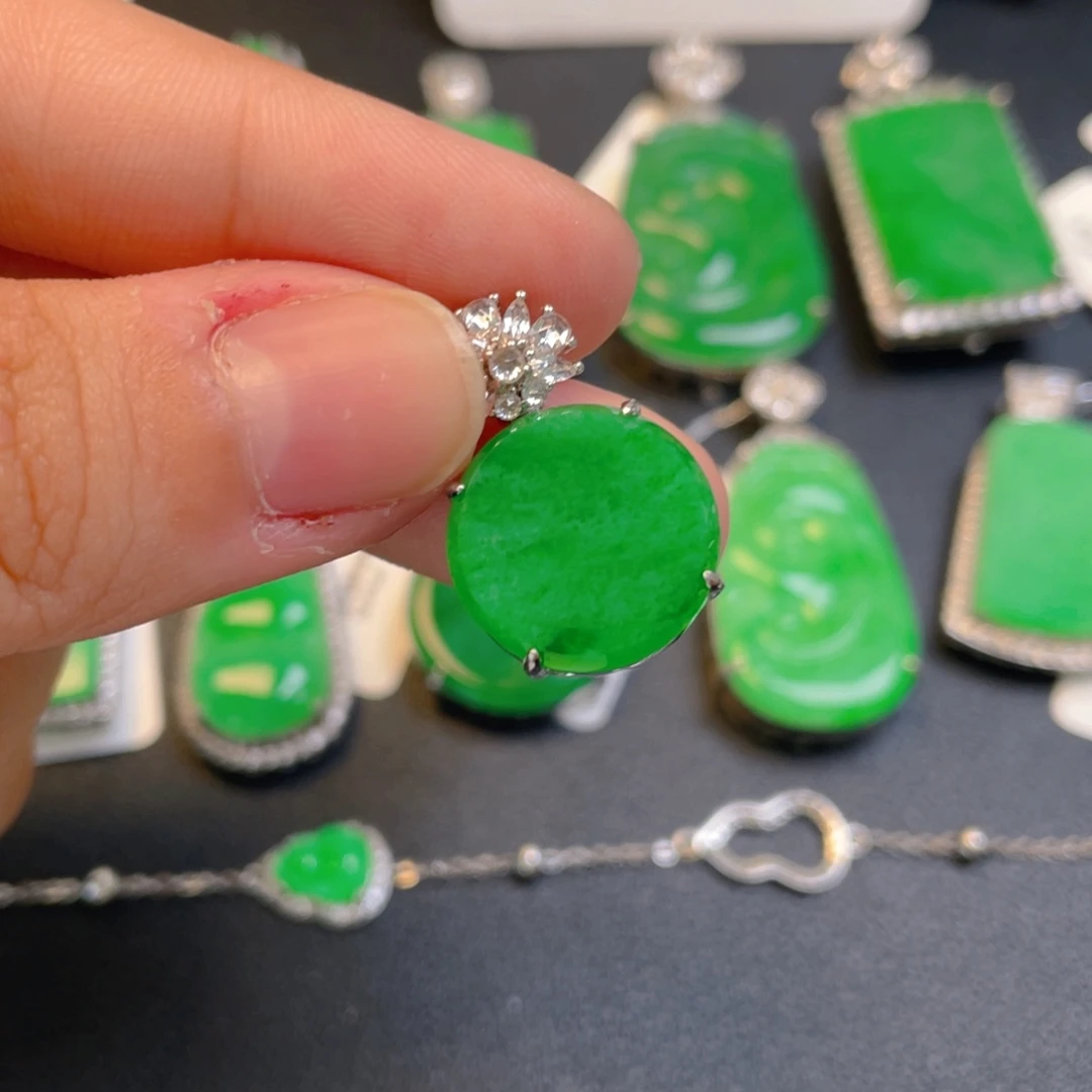 翡翠银S925镶嵌颈饰