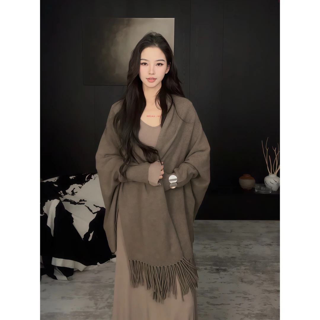 有洧Youwei 2025年巨好看百搭气质秋冬设计感披肩斗篷25DYCK0073