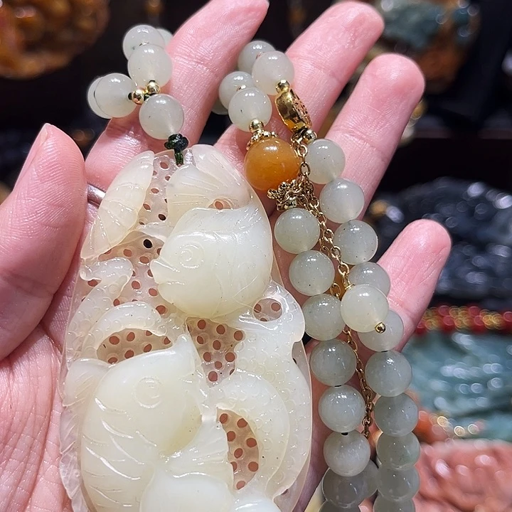 岫玉未镶嵌毛衣链