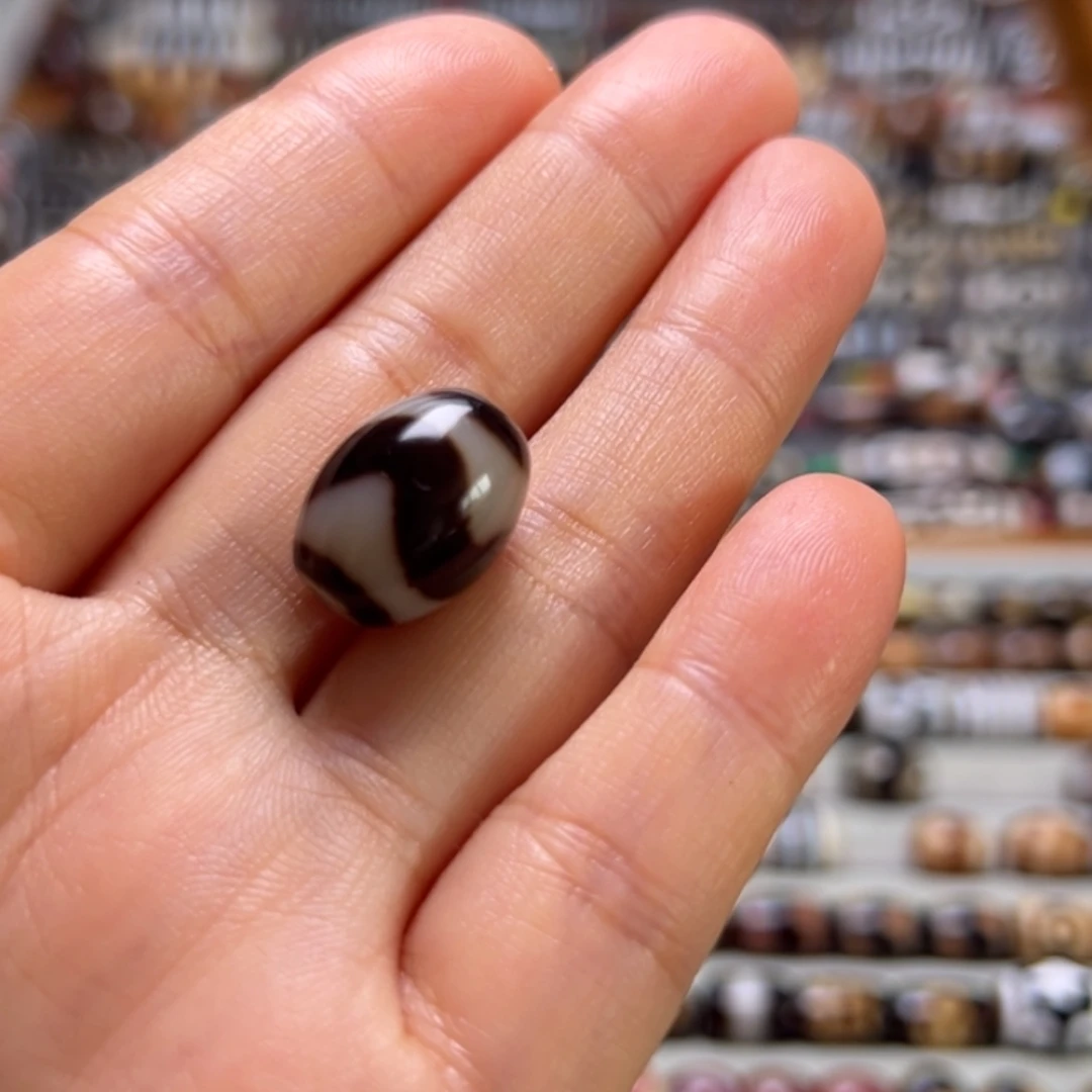 K***n玛瑙/玉髓未镶嵌颈饰