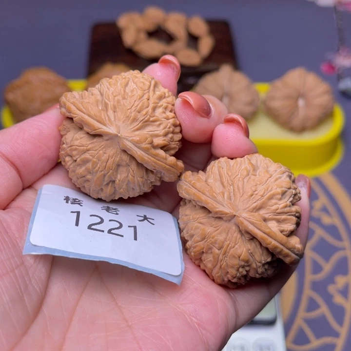 把件文玩核桃白狮子42.1221