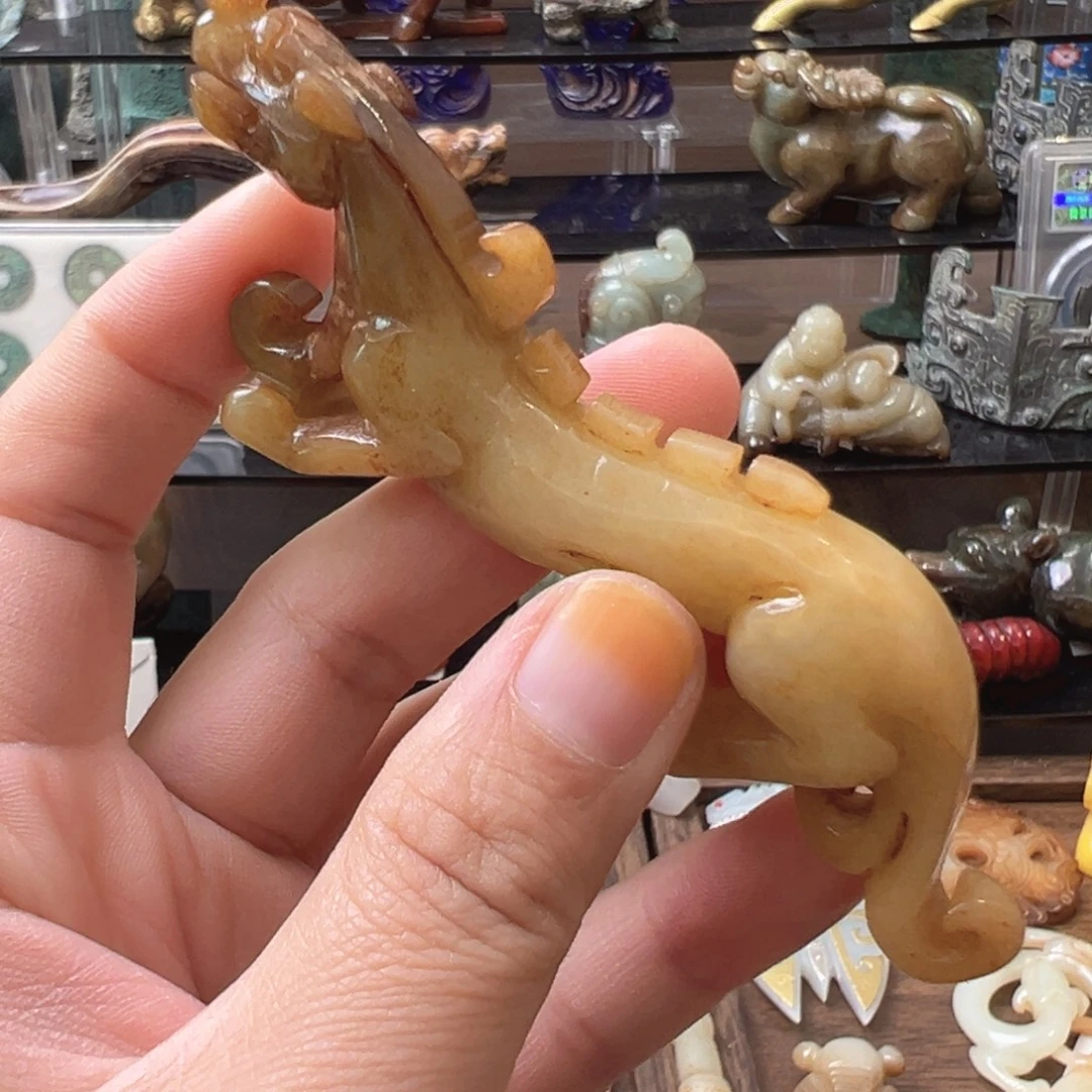 和田玉（糖玉）未镶嵌颈饰