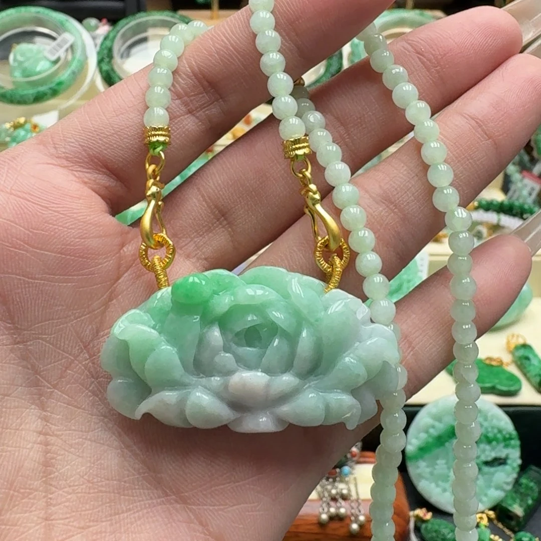 翡翠未镶嵌颈饰翡翠吊坠