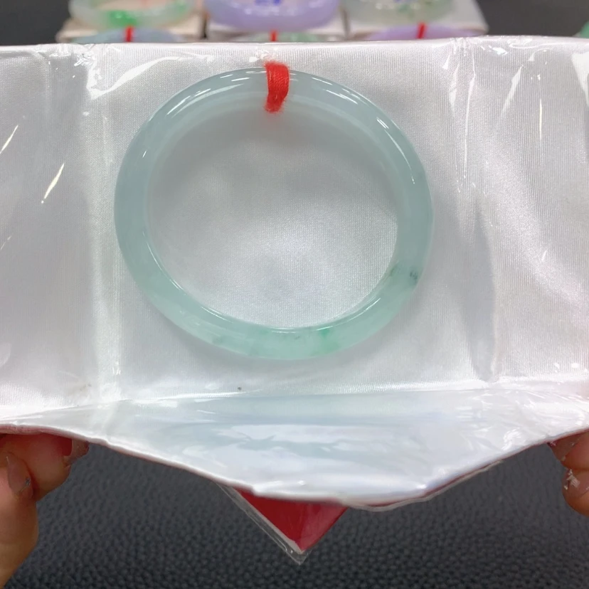 【闪购商品】翡翠手镯未镶嵌翡翠
