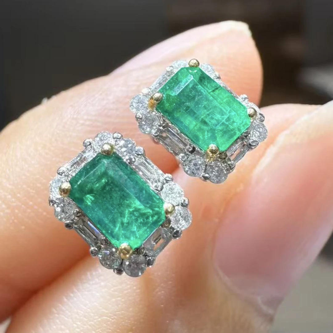 18K金祖母绿高品质方切款耳钉约1ct