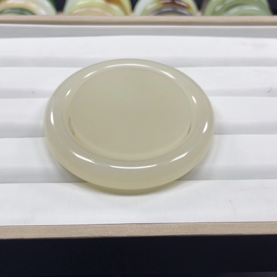 和田玉手镯未镶嵌54