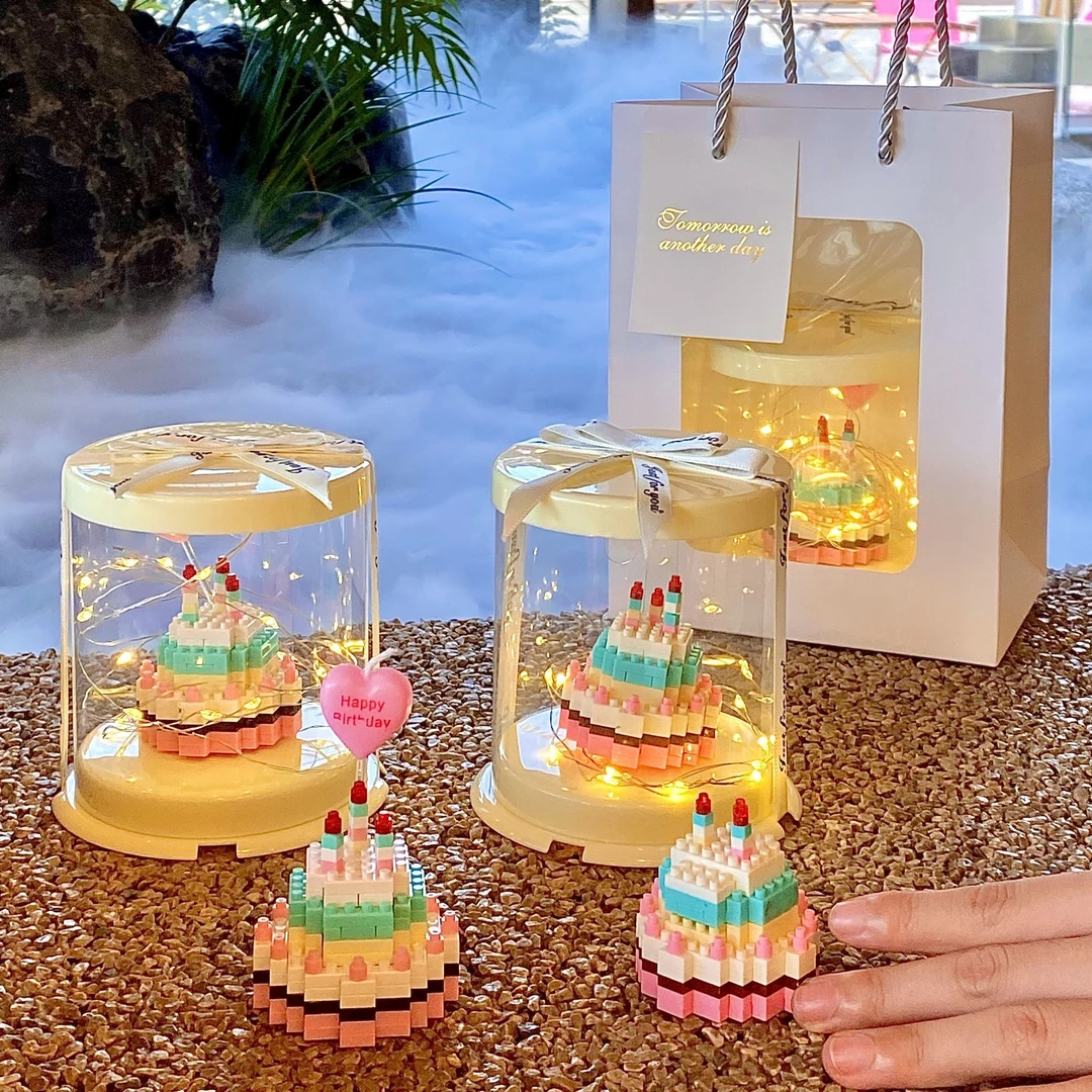 新品首发艺术感创意手工拼接微小颗粒积木甜品小蛋糕造型发光玩具