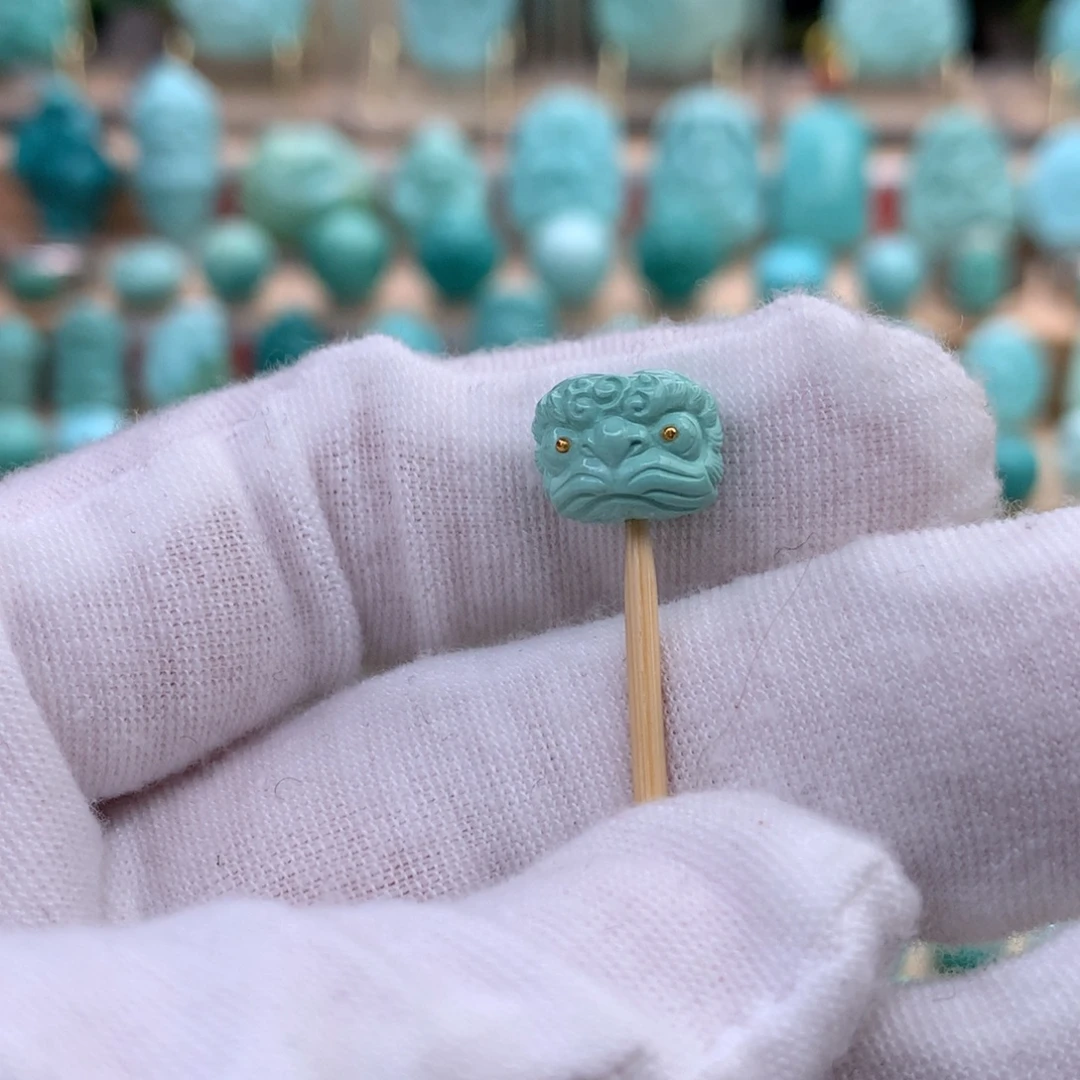 绿松石未镶嵌珠宝奇石绿松石醒狮配饰