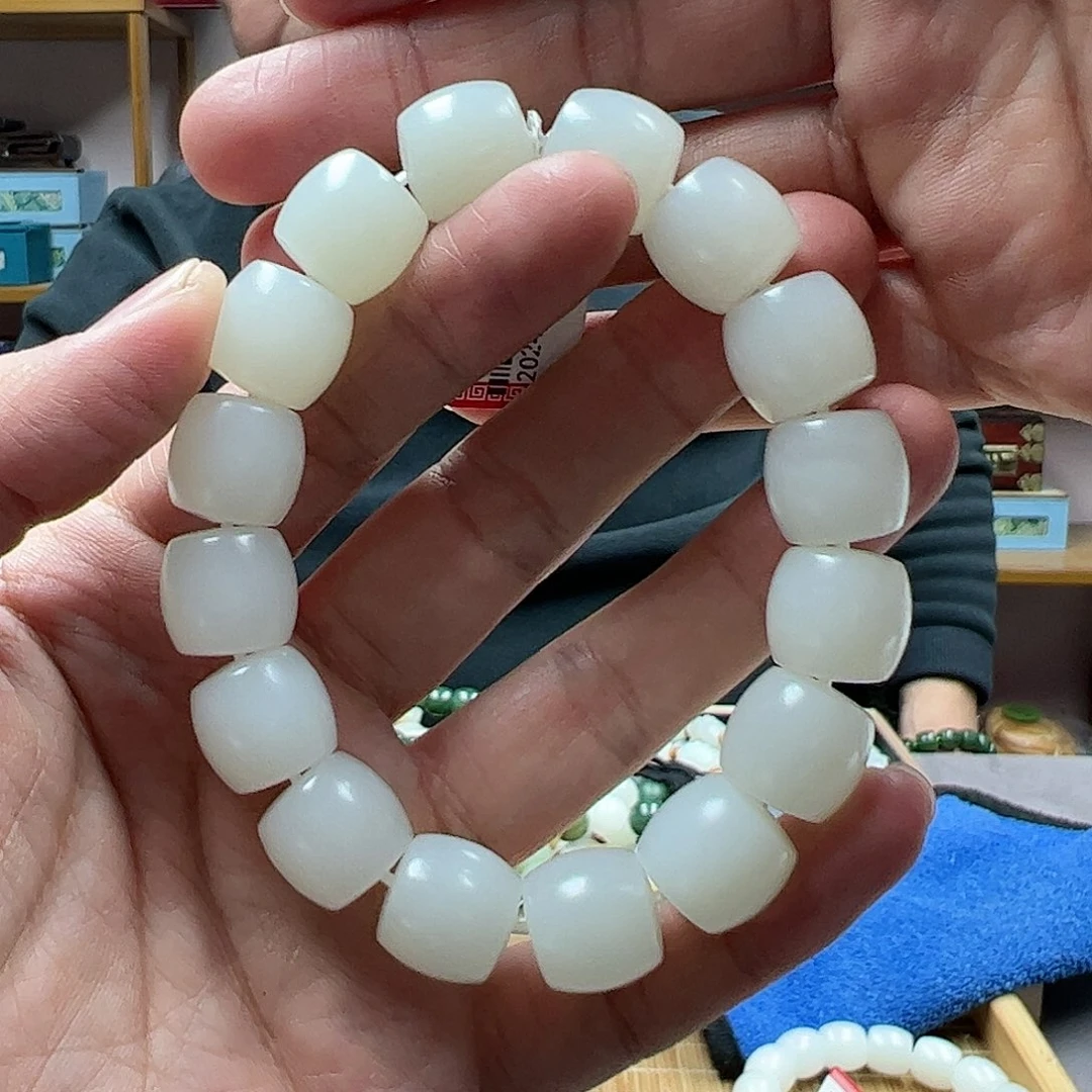 【闪购商品】和田玉手串未镶嵌卡14黑山料