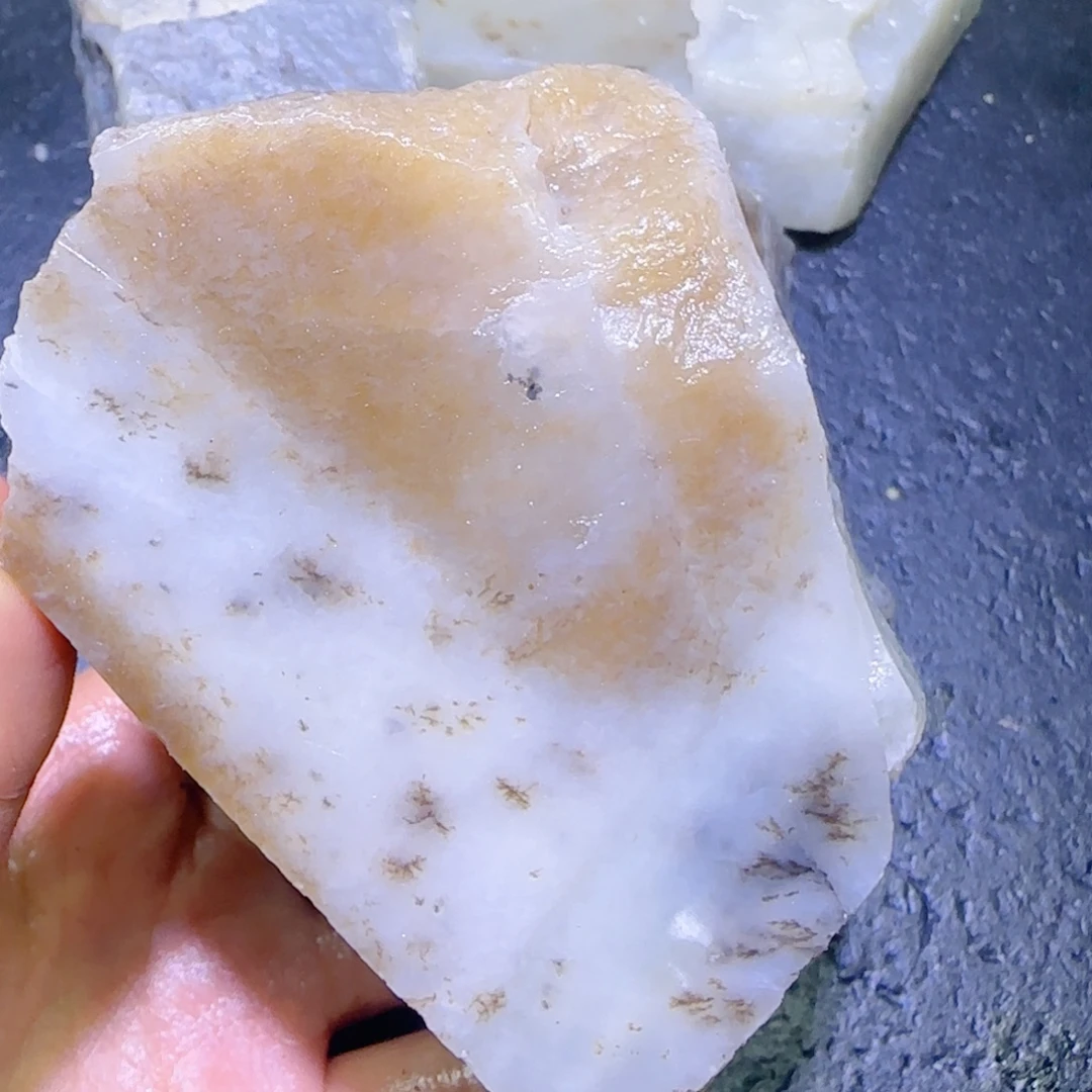 和田玉未镶嵌珠宝半成品