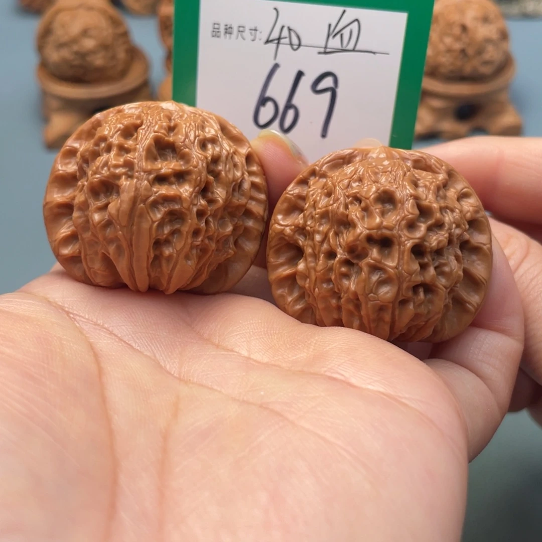 吊坠桃核文玩核桃