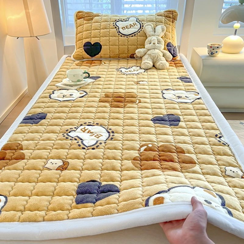 冬季加绒床垫宿舍学生单人牛奶绒床褥垫家用卧室毛毯床盖加厚床单