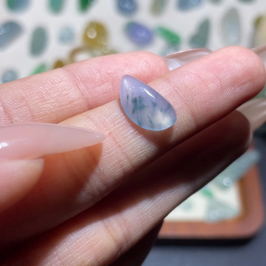 吊坠(不含链)未镶嵌翡翠随形