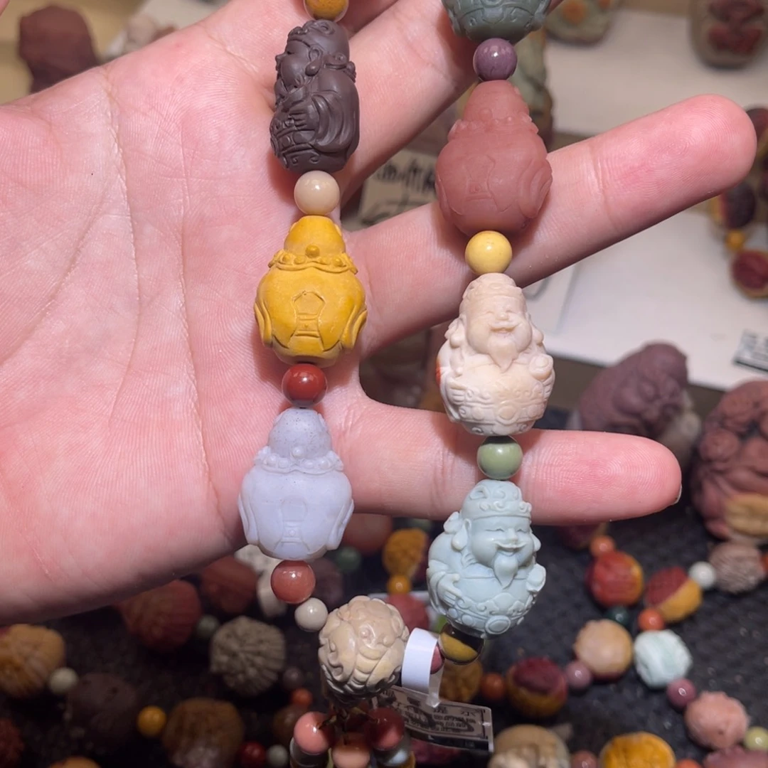 未镶嵌手串石英质玉（阿拉善玉）