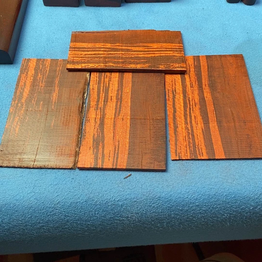 紫檀木类成套家具