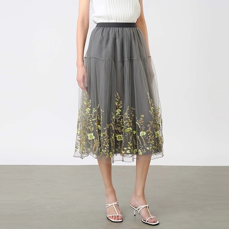 sdeer圣迪奥时尚气质女装田园风松紧网纱绣花A字伞裙S24281133