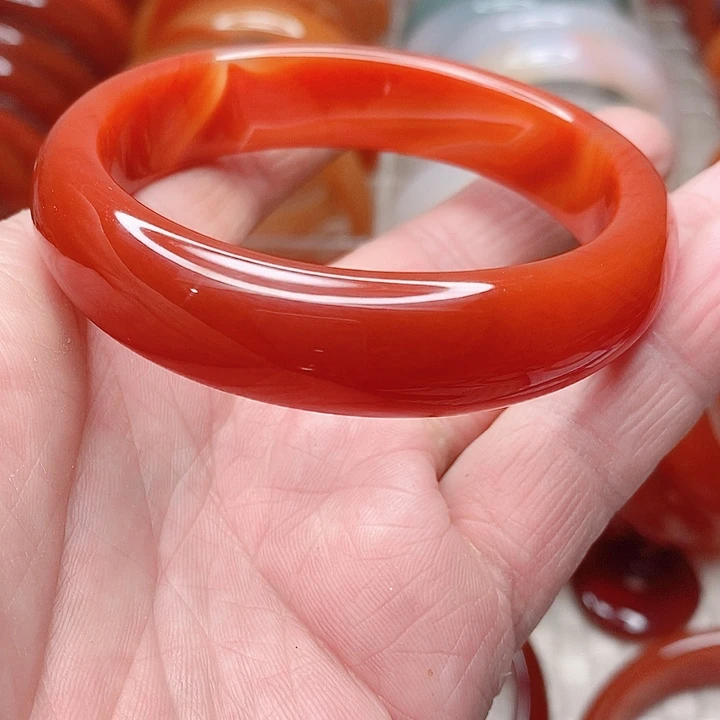 玛瑙/玉髓手镯未镶嵌?*雯
