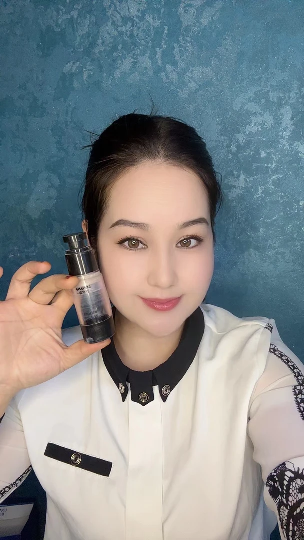 LONANB罗拿迩多肽粉底乳