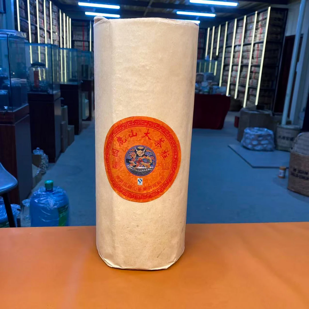 十七年原料困鹿山大茶柱8000g生茶（配1泡同款品鉴装）