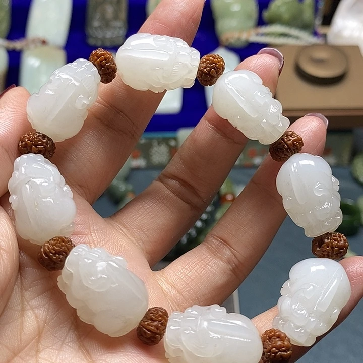 和田玉未镶嵌手链