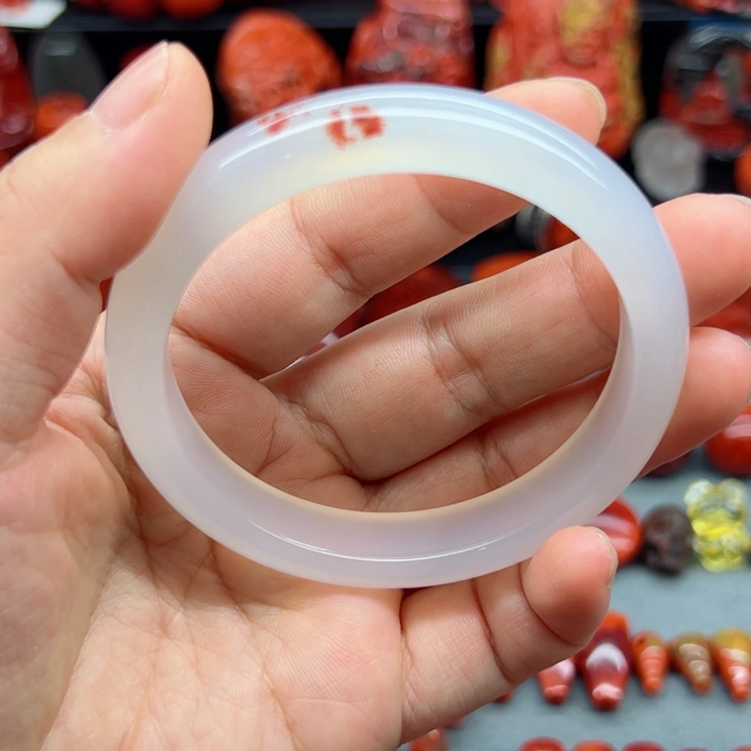 南红玛瑙配饰未镶嵌