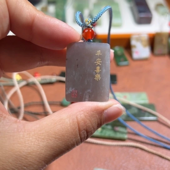 和田玉（糖玉）未镶嵌颈饰