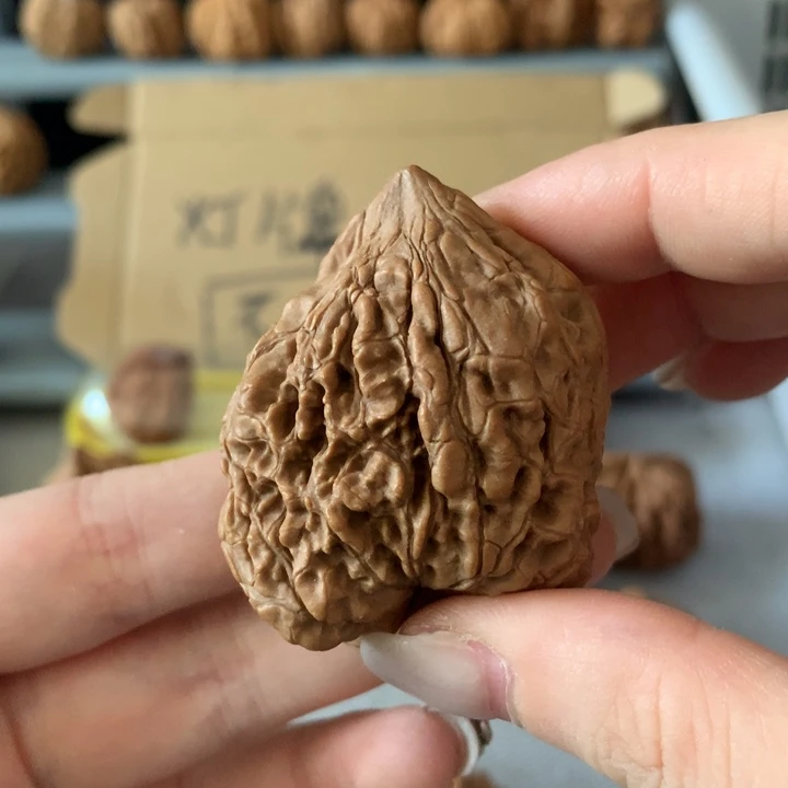 ****文玩核桃把件异形单只