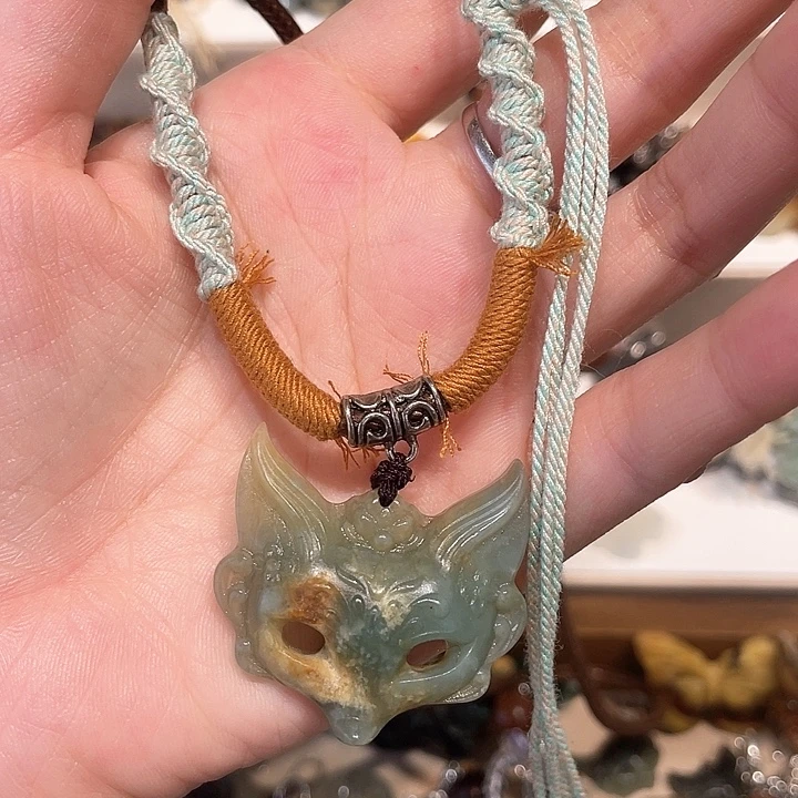 蛇纹石玉合金颈饰