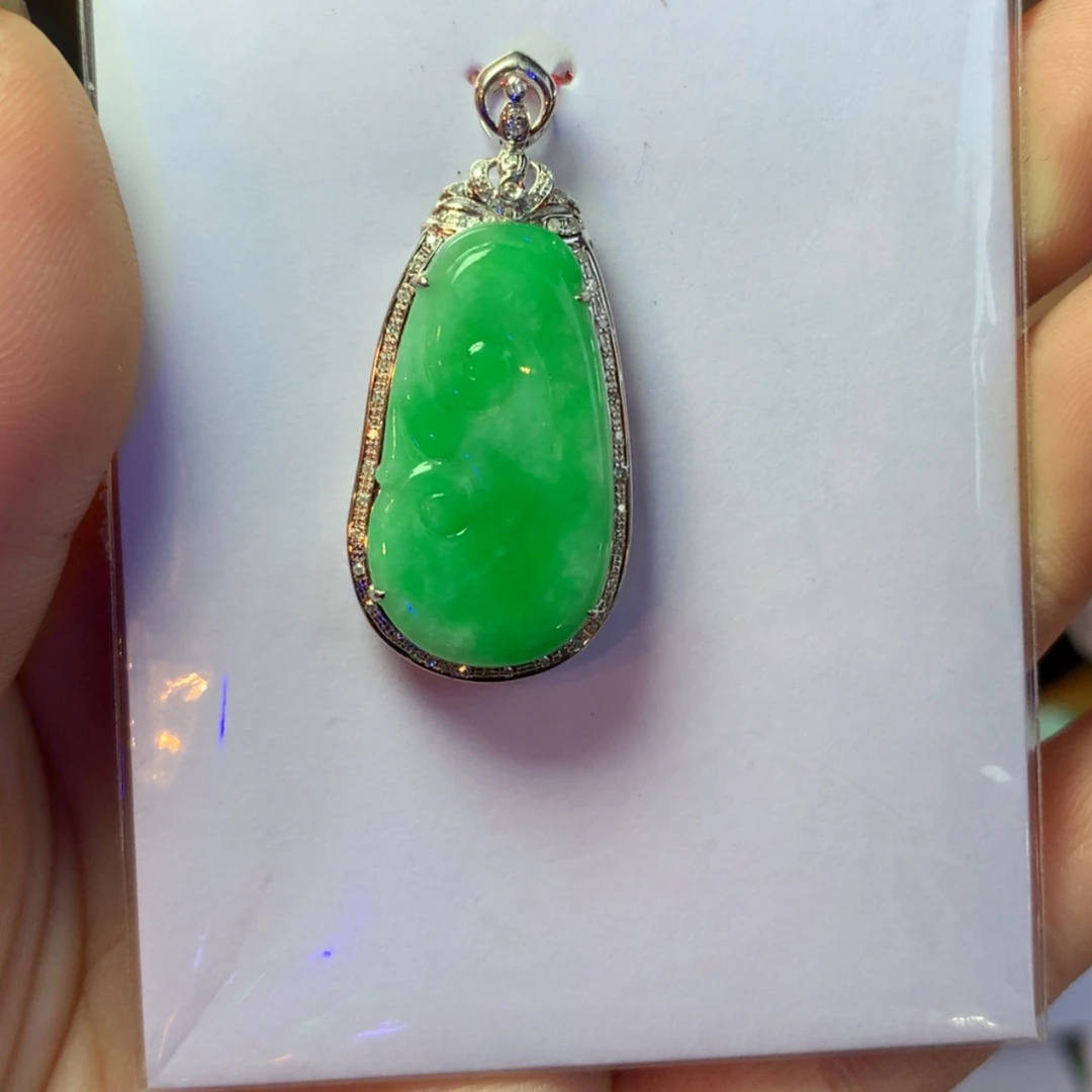 【闪购商品】翡翠颈饰18K金镶嵌如意