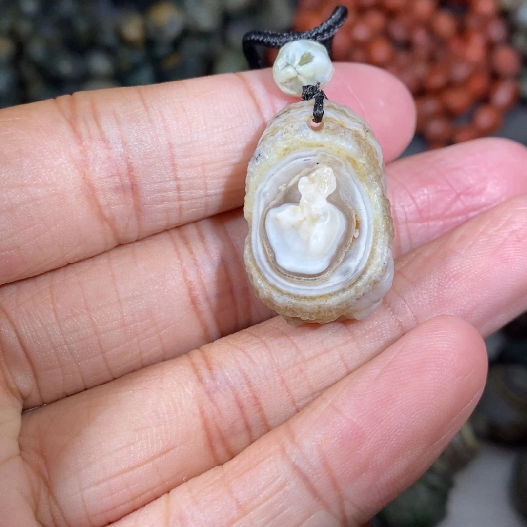 未镶嵌玛瑙/玉髓珠宝奇石