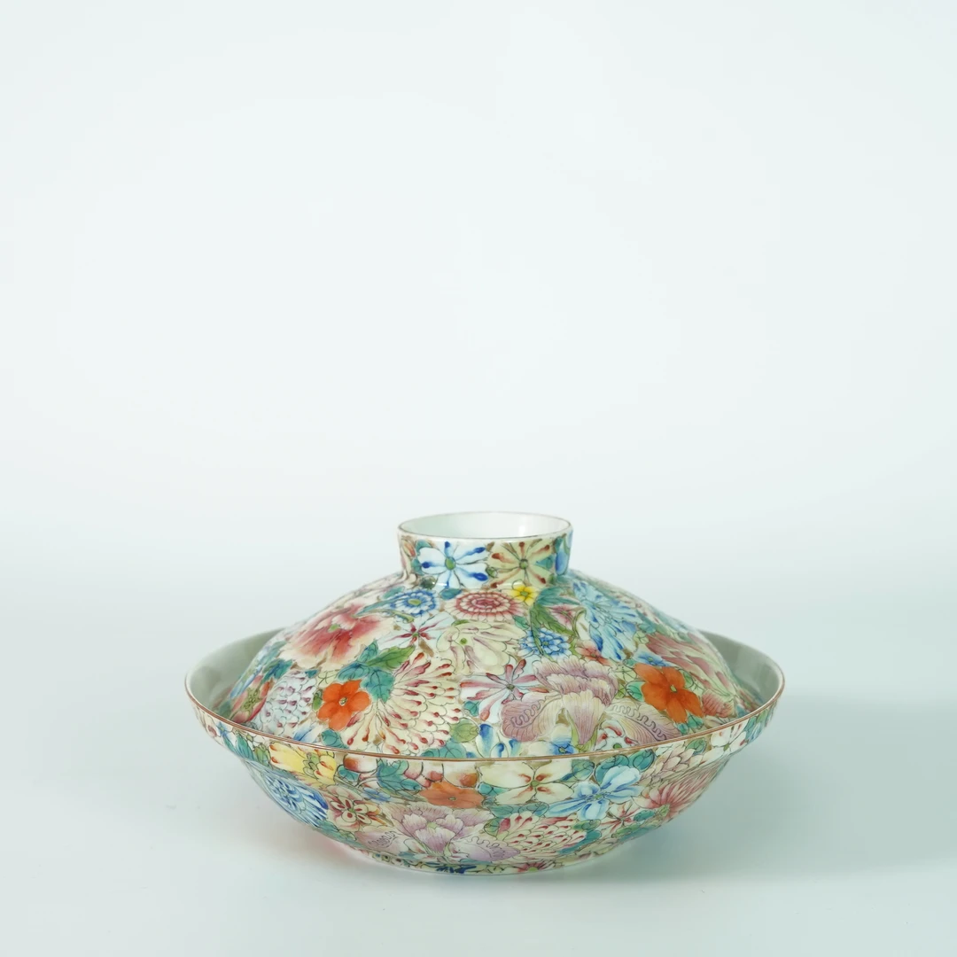 LABCMB260103004【十竹斋】晚清民国金地百花不落地粉彩折腰盖碗