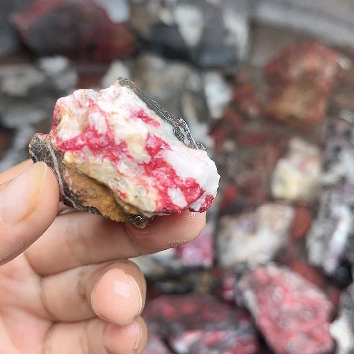 【闪购商品】天然辰砂天然原矿朱砂摆件