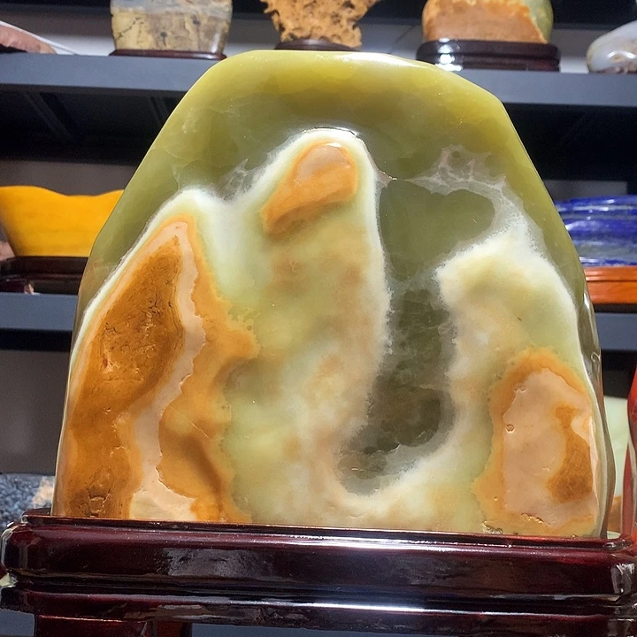 石材宽26厘米高32厘米