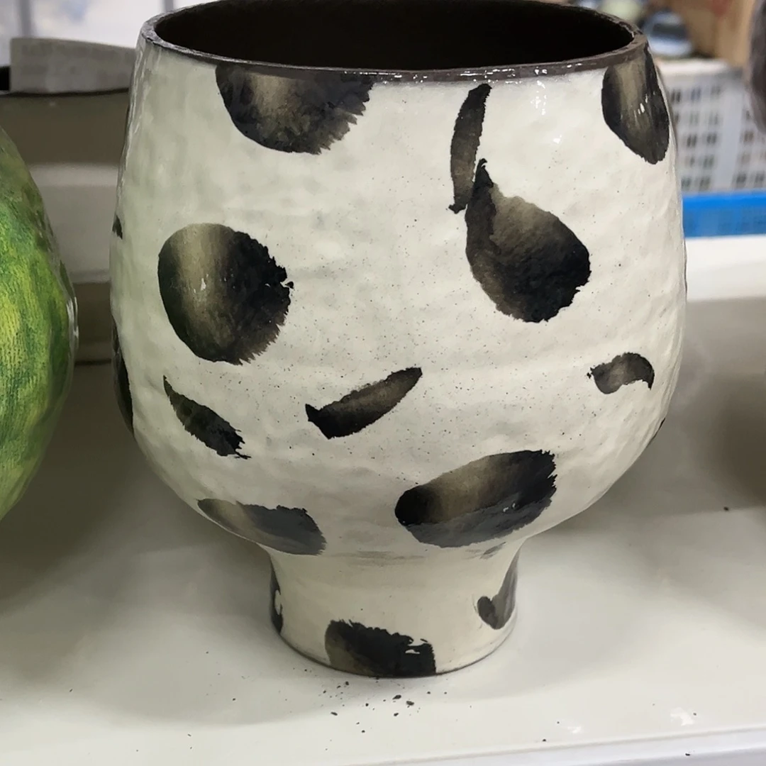 瓷片095。口13高19、一个装