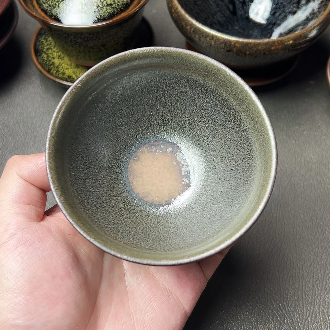 茶盏我们是有很多共同爱好在