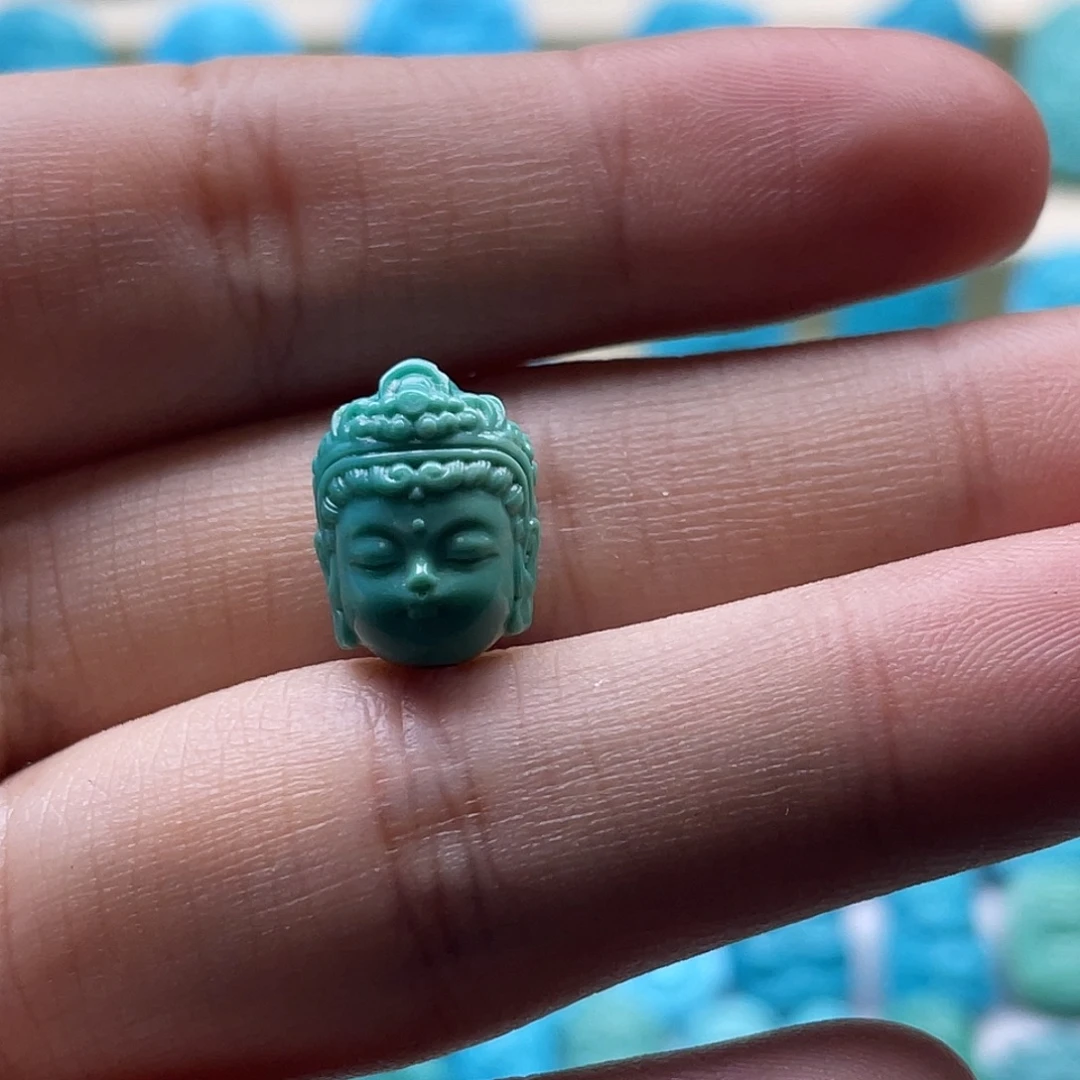 绿松石未镶嵌颈饰