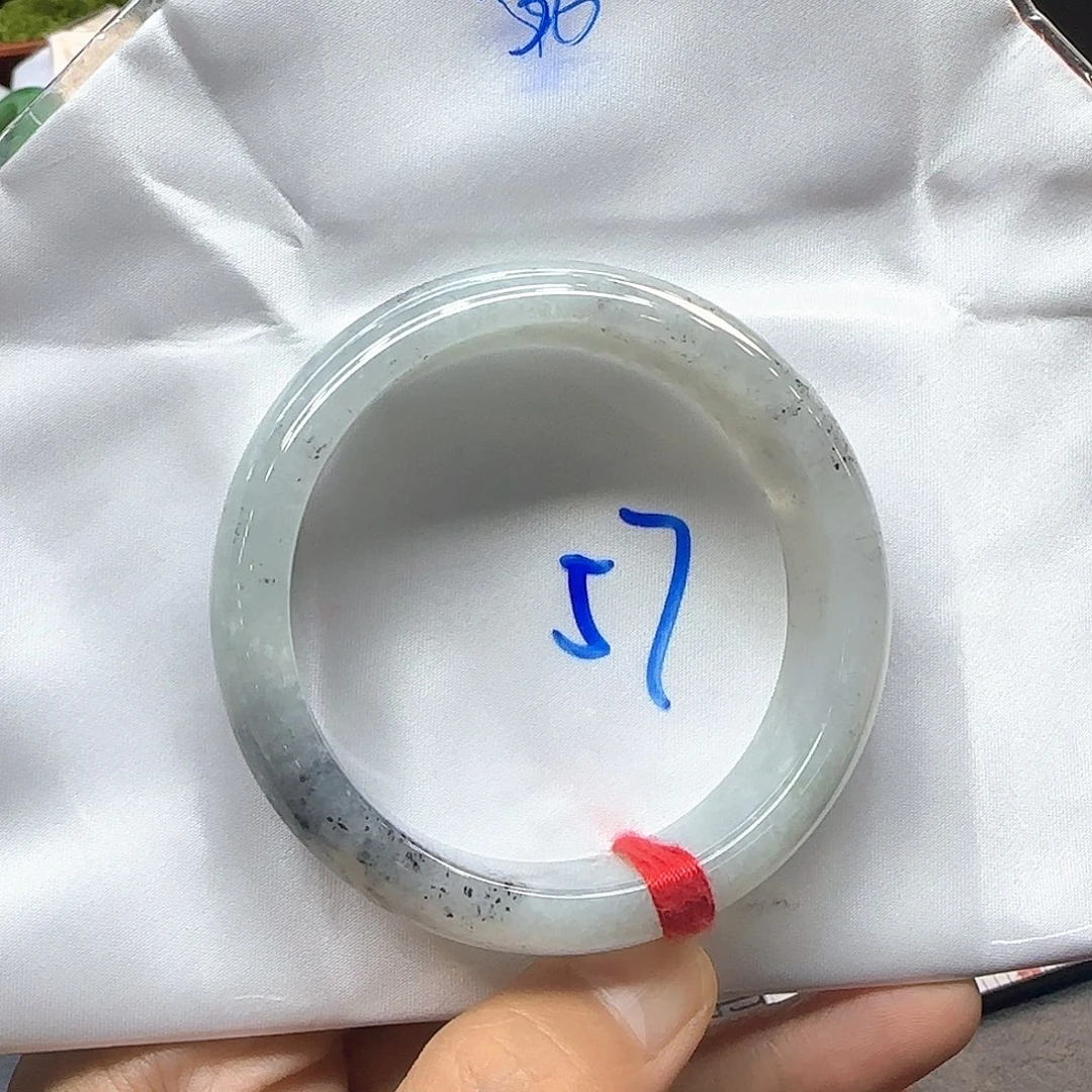 翡翠未镶嵌手镯翡翠