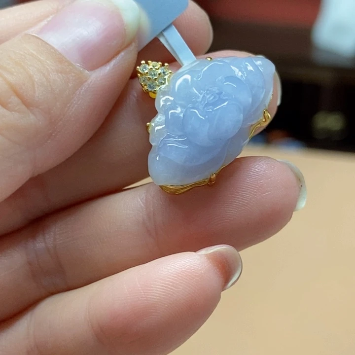 翡翠未镶嵌颈饰吊坠