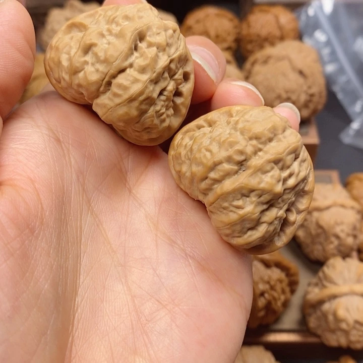 文玩核桃把件延庆蛤蟆头板正37