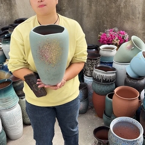 口18高32瑕疵一个盆子。