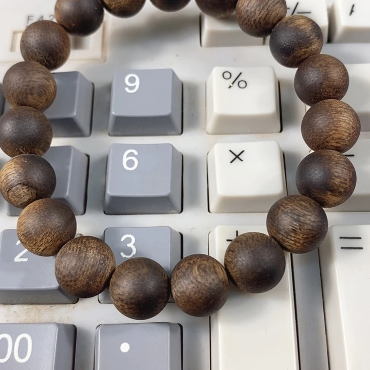 沉香手串海南白棋1.0