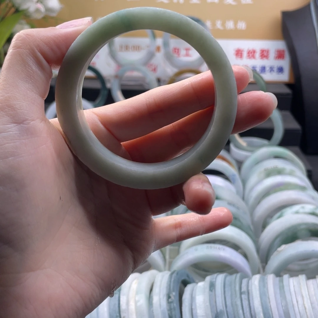 【闪购商品】未镶嵌手镯定制翡翠清*