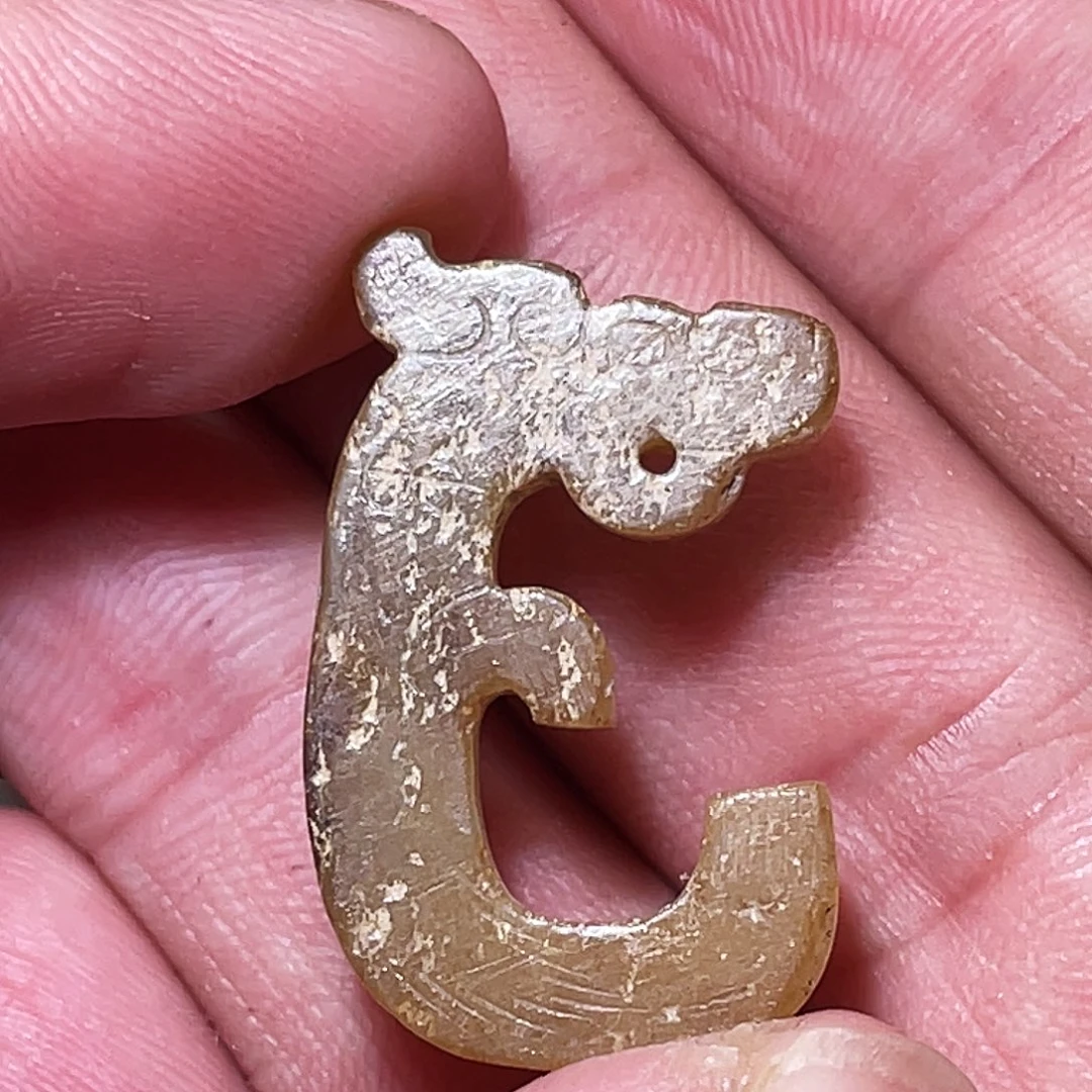 和田玉（糖玉）未镶嵌挂件